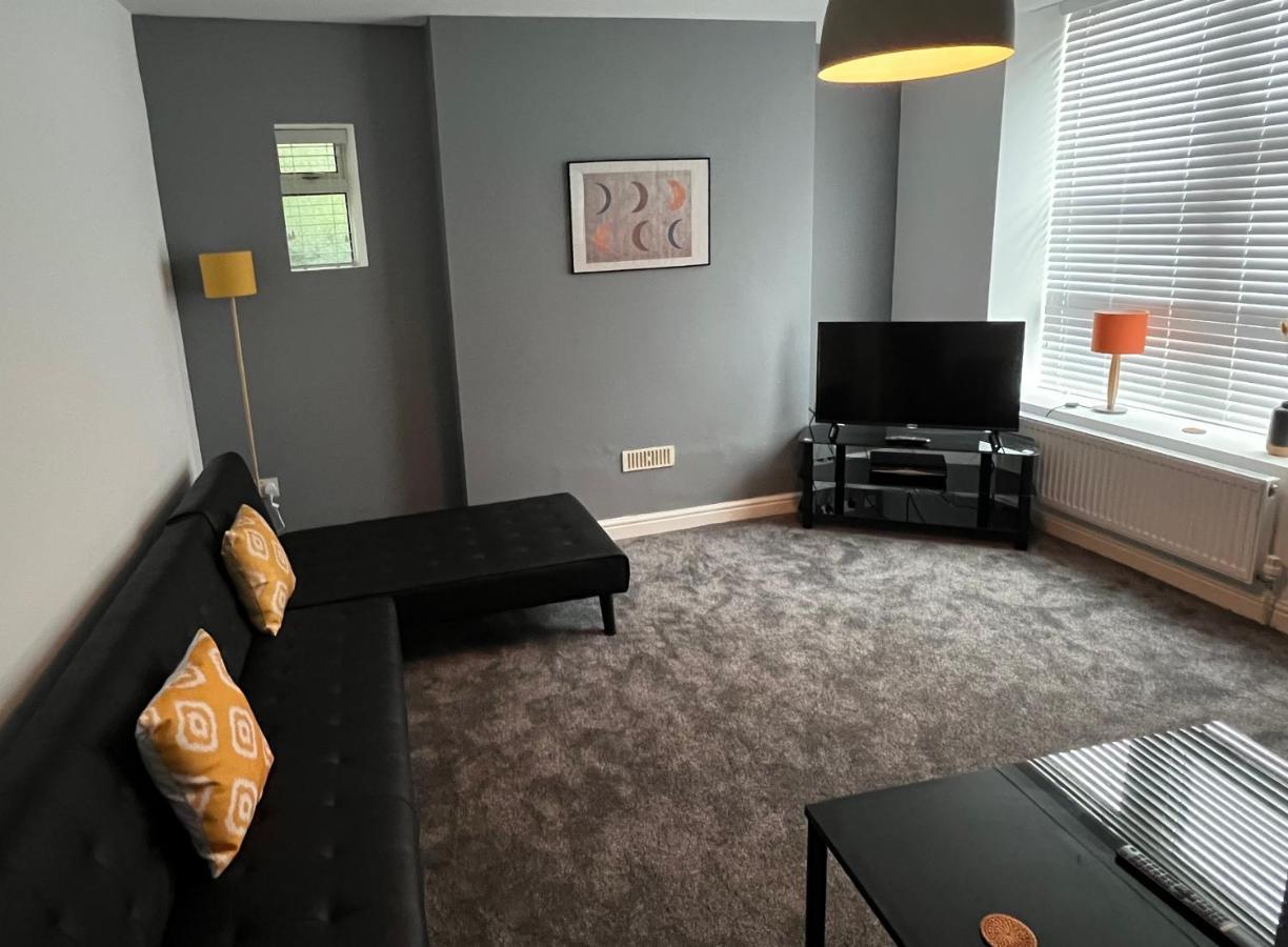 Spacious Ground Floor Suite Comfortably Sleeps Up To Eight Halifax Luaran gambar